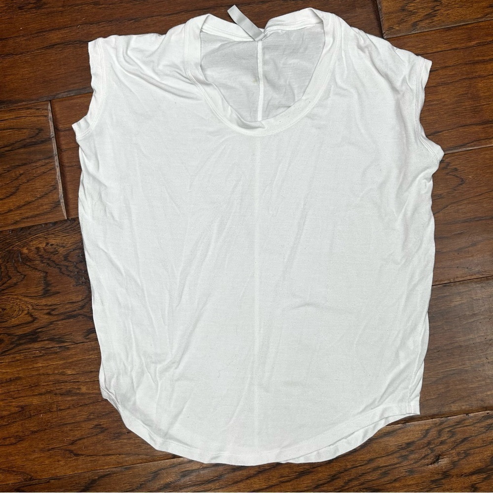 Athleta‎ cloudlight stratus tee